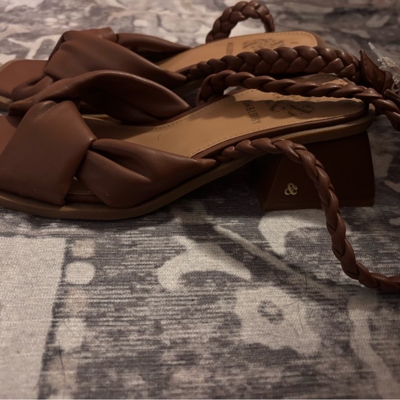 Sam & Libby Tan Braided Women's Sandals - Picture 4 of 4